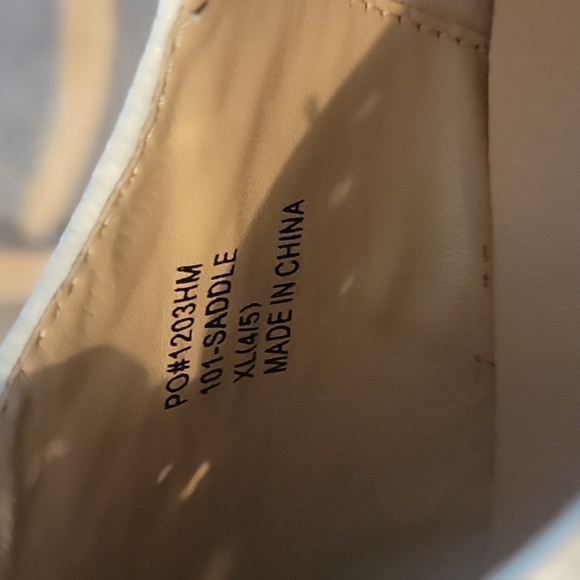 Youth Sadle shoes size 4/5 - Picture 8 of 11